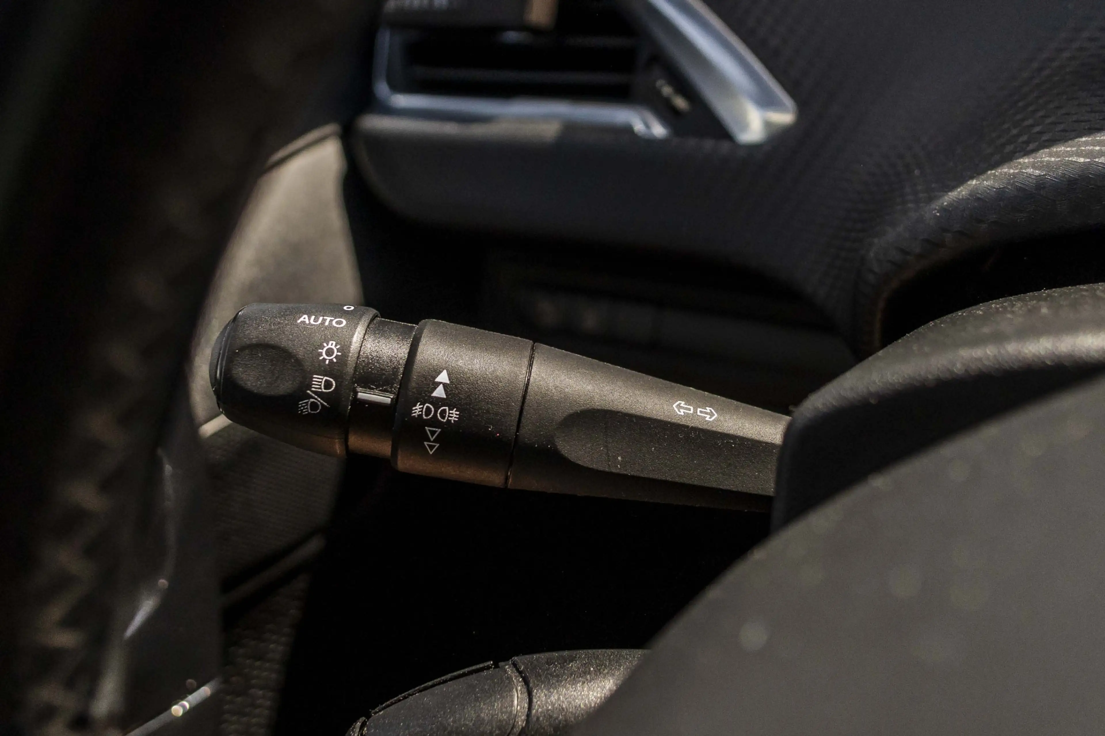 Peugeot 208 1.2 PureTech Blue Lease Executive | Trekhaak | Rie — photo 29