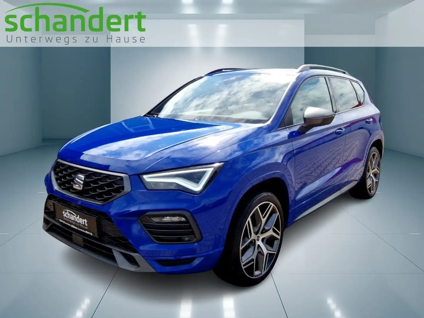 SEAT Ateca 2.0 TDI FR 4Drive DSG LED AHK Navi Pano Klimaaut Blau - 1