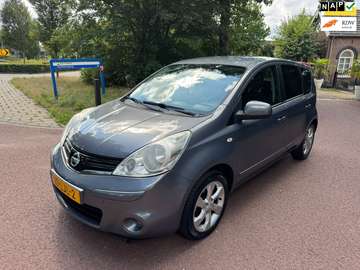 1.6 Acenta / Navi / Airco / Automaat / NAP / PDC/