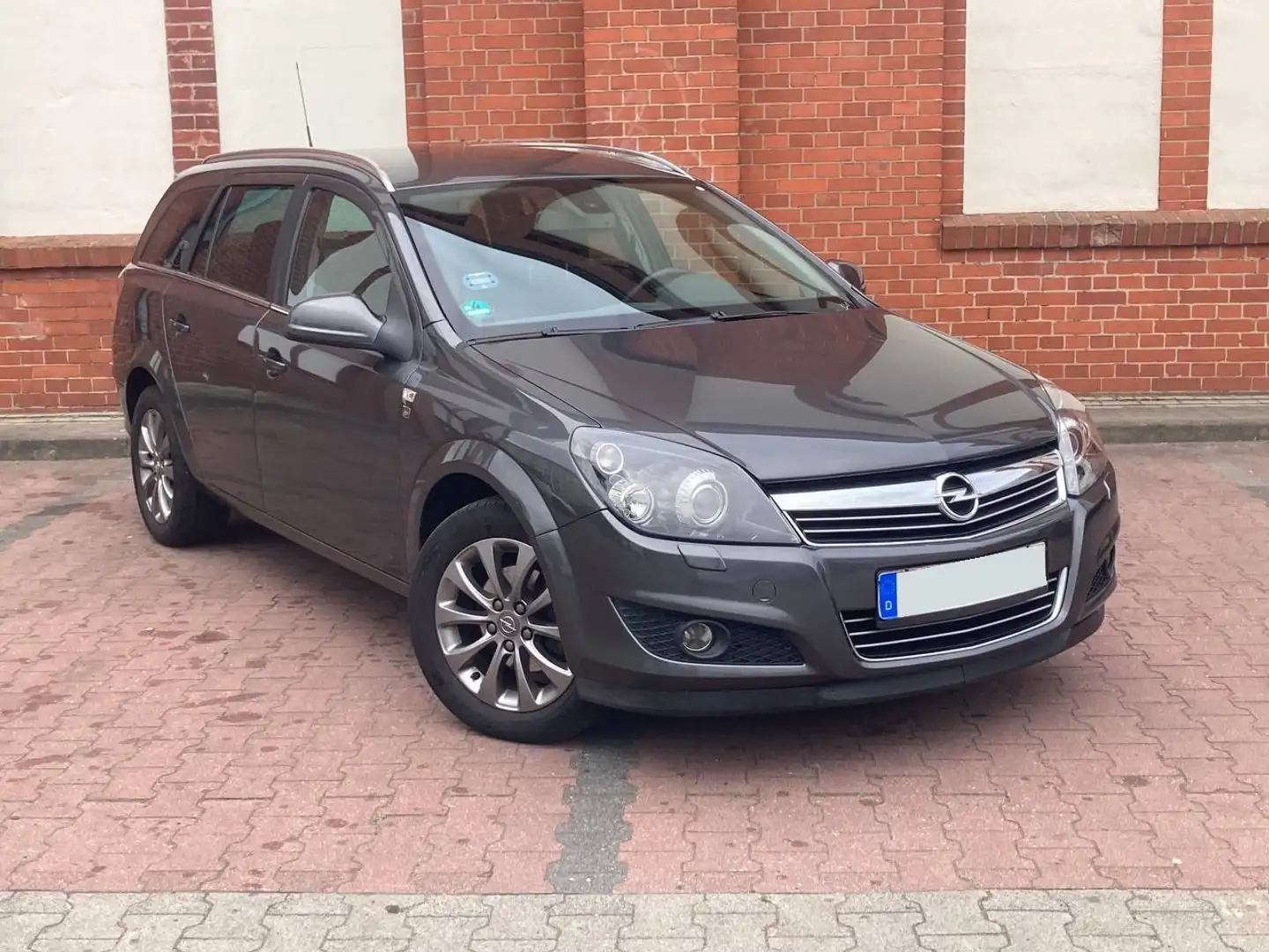 Opel Astra 1.8 Caravan Edition 111 Jahre | 1.Hand | TÜV NEU - 2