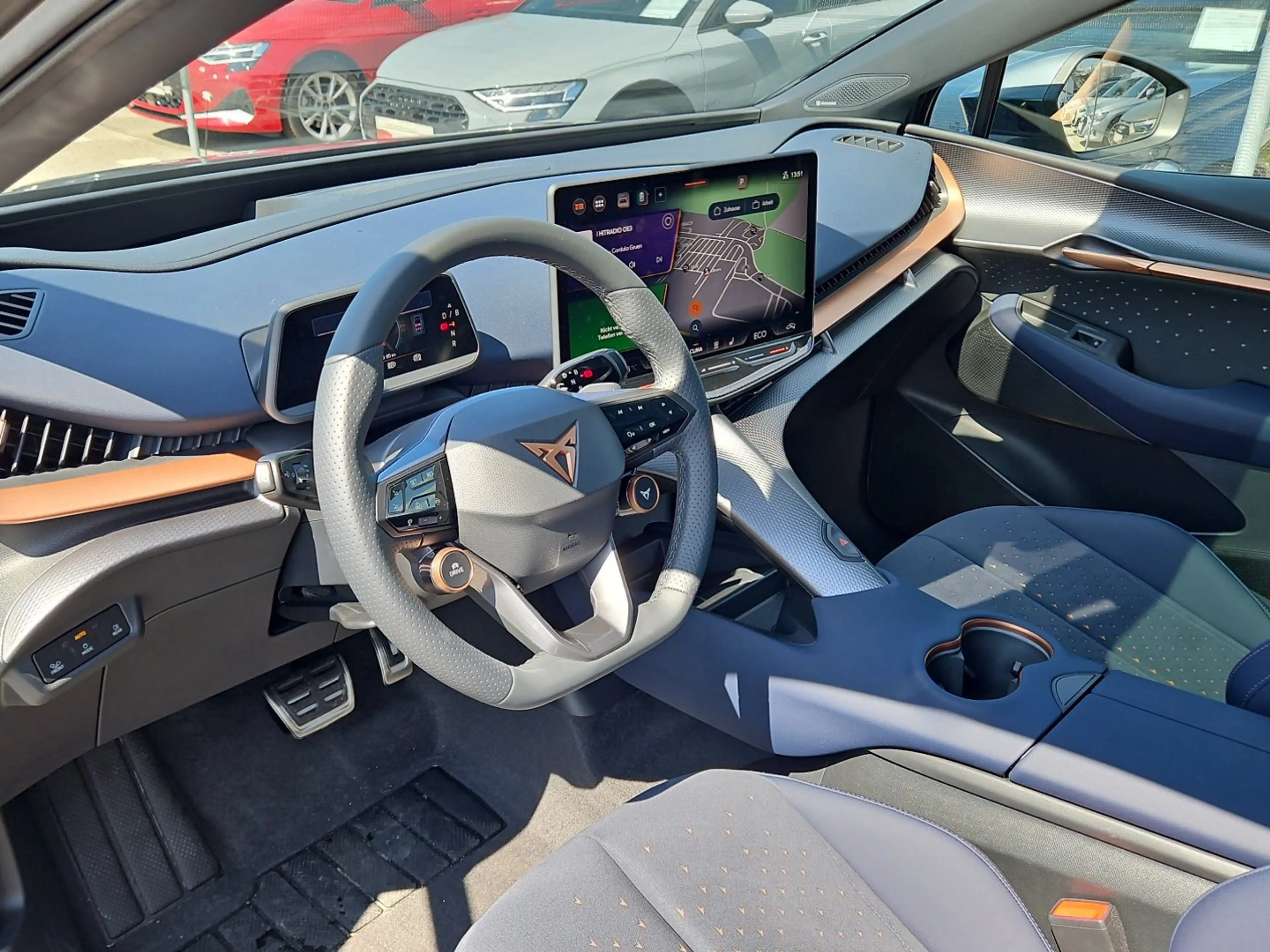 CUPRA Tavascan VZ Adrenaline 4Drive250kW/340PS — photo 8