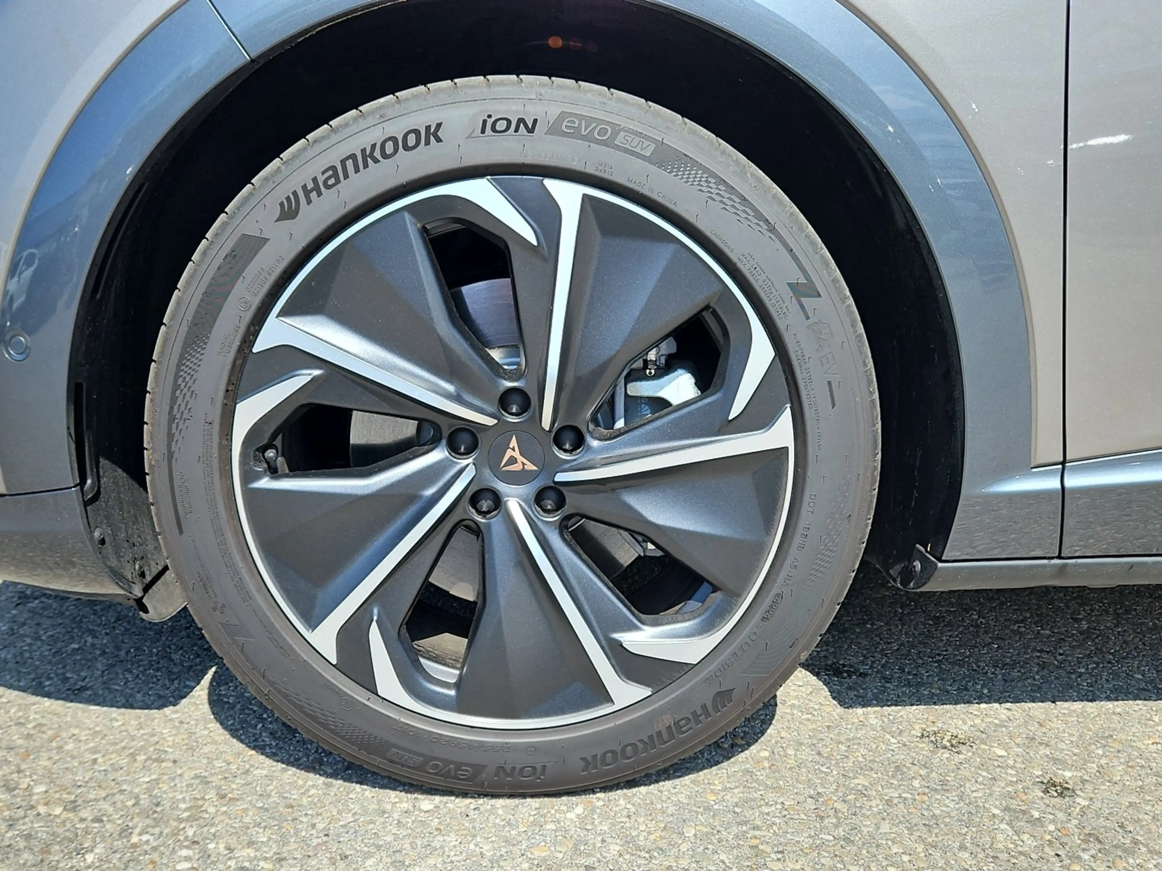 CUPRA Tavascan VZ Adrenaline 4Drive250kW/340PS — photo 3