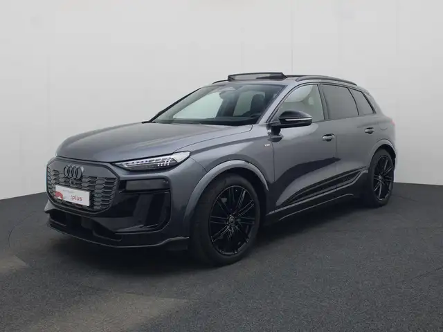 Audi Q6 e-tron S edition 286 PK Panorama dak · Tech Pro · Privacy