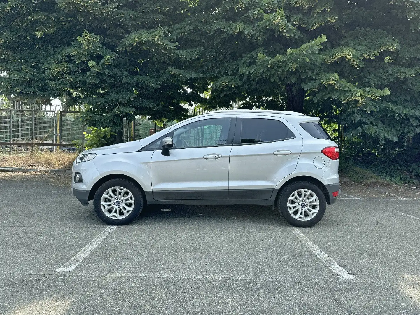 Ford EcoSport 1.0 Ecoboost 125cv Titanium Grigio - 2