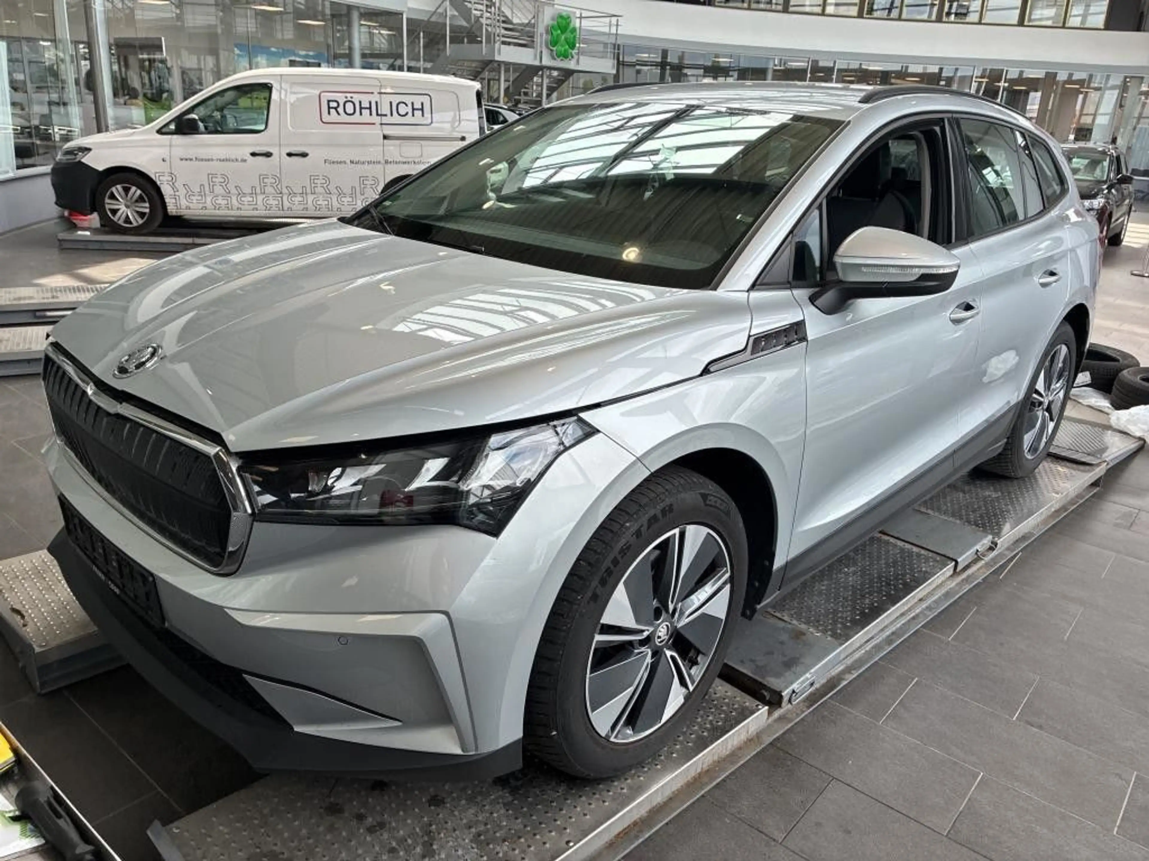 Skoda Enyaq ENYAQ iV 60 — photo 2