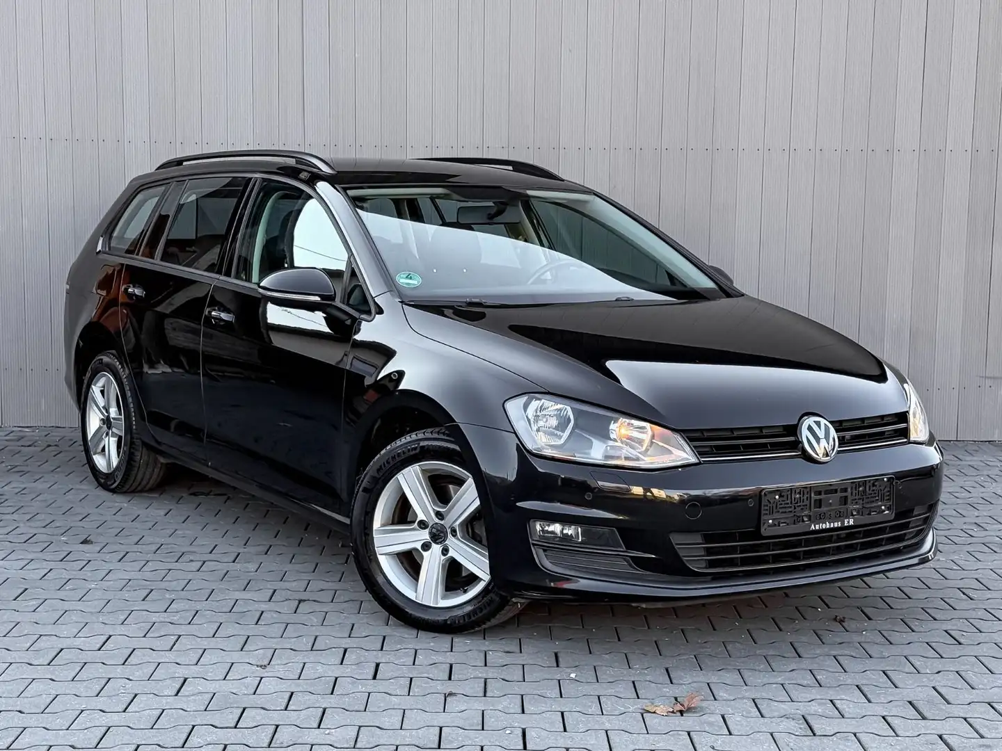 Volkswagen Golf VII 1.6 TDI|1.HAND|S-HEFT|TEMPO|SHZ|PDC|++ Schwarz - 2