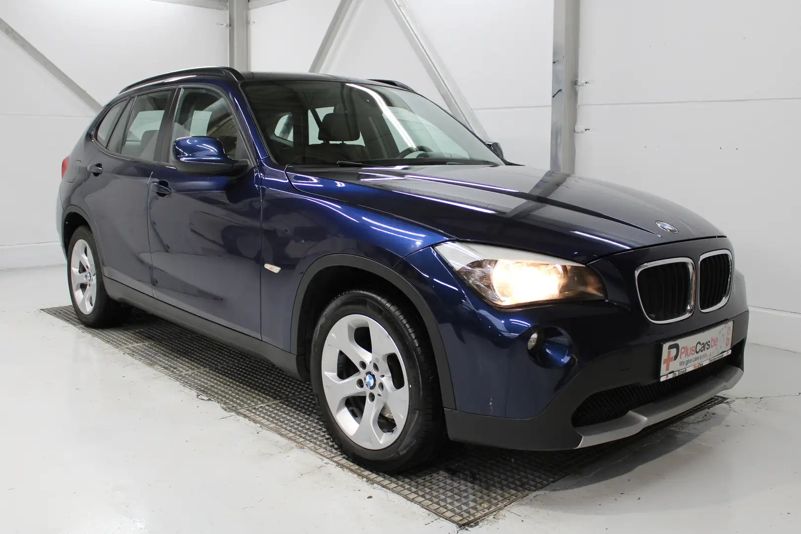 BMW X1 2.0 ~ Benzine ~ Radio ~ Leder ~ TopDeal ~ Blau - 1