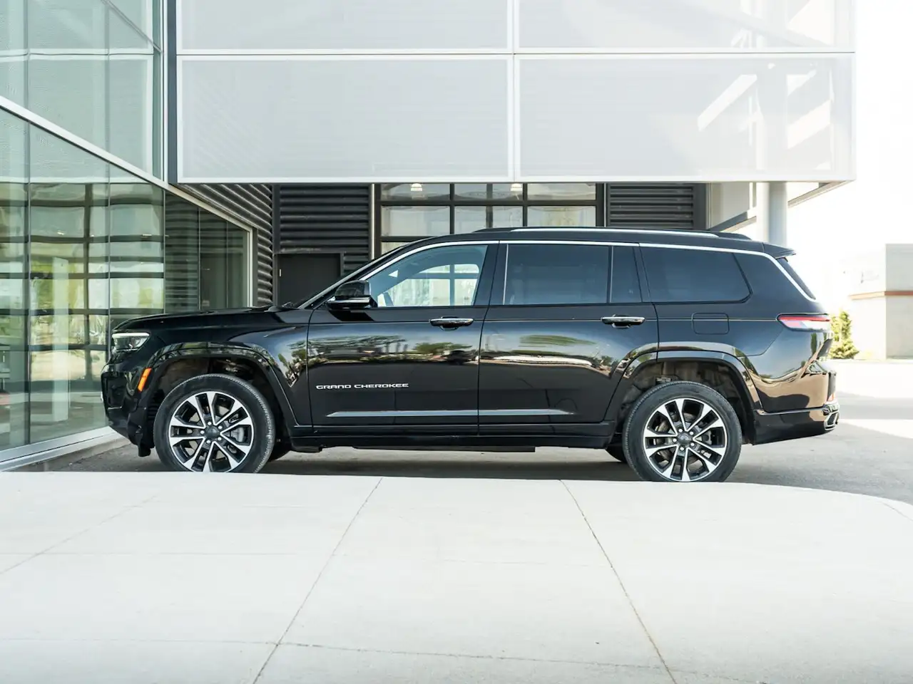 Jeep Grand Cherokee снимка Jeep Grand Cherokee