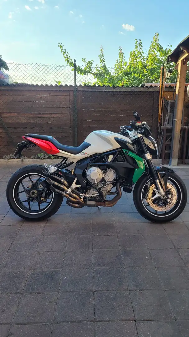 MV Agusta Brutale 800 Blanco - 1