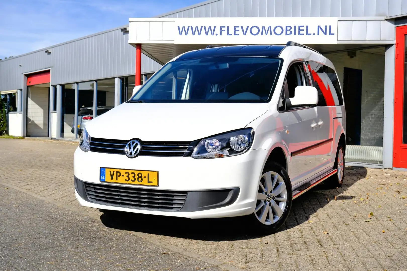 Volkswagen Caddy 1.6 TDI Maxi BMT DC 5-Persoons Clima|Cruise|Navi v Wit - 1