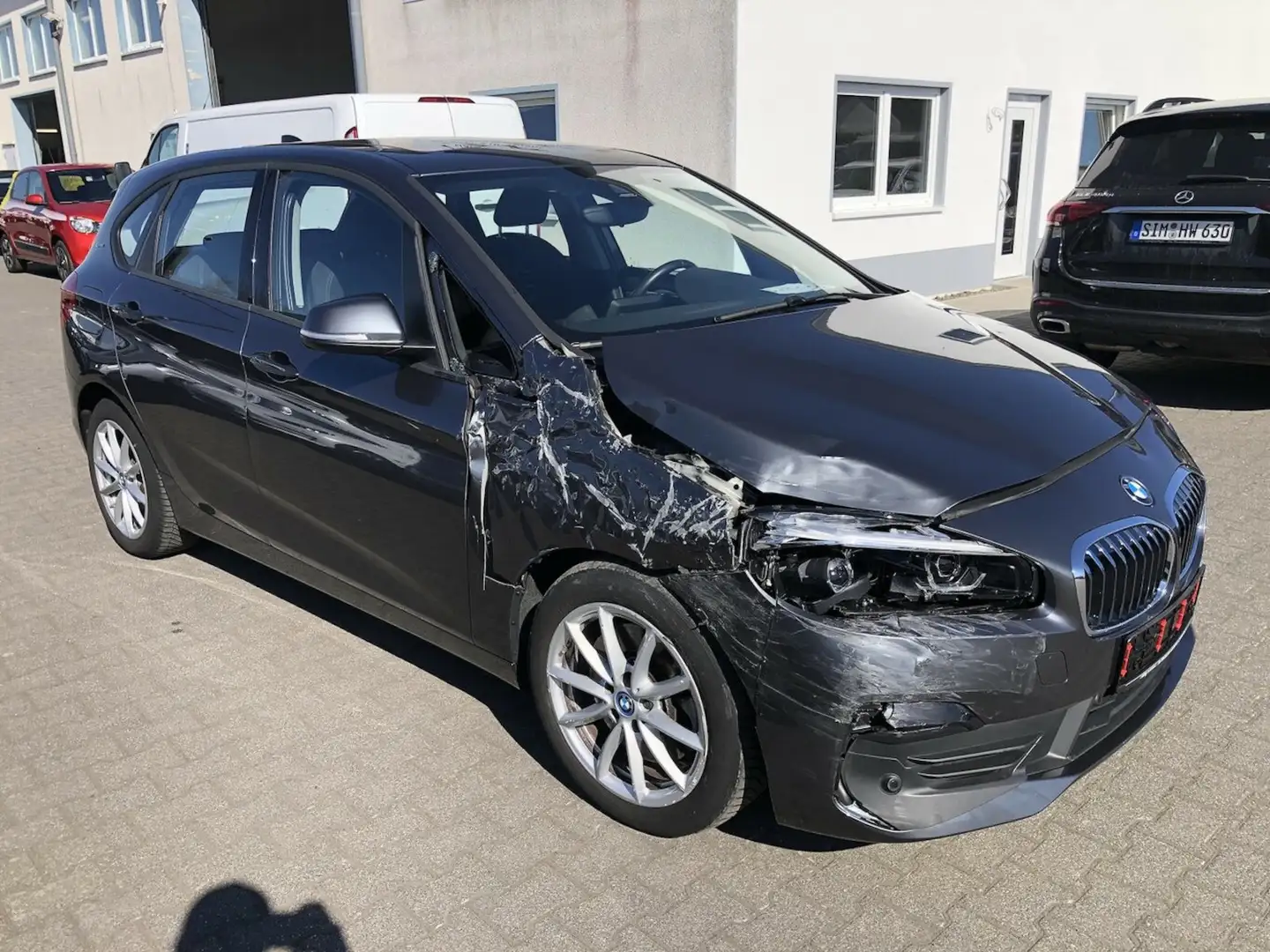 BMW 225 xe Advantage Hybrid B/E, Alu Grau - 2