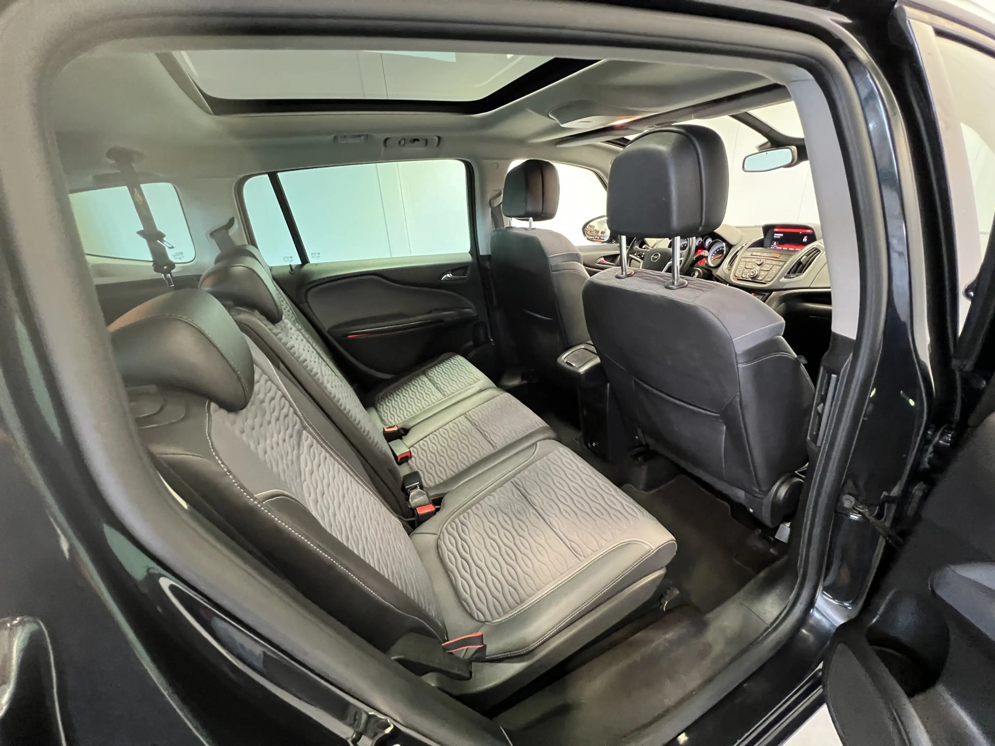 Opel Zafira Tourer 1.4 Cosmo 7pers. | Lichtmetalen Velgen 17" | Cruis — photo 35