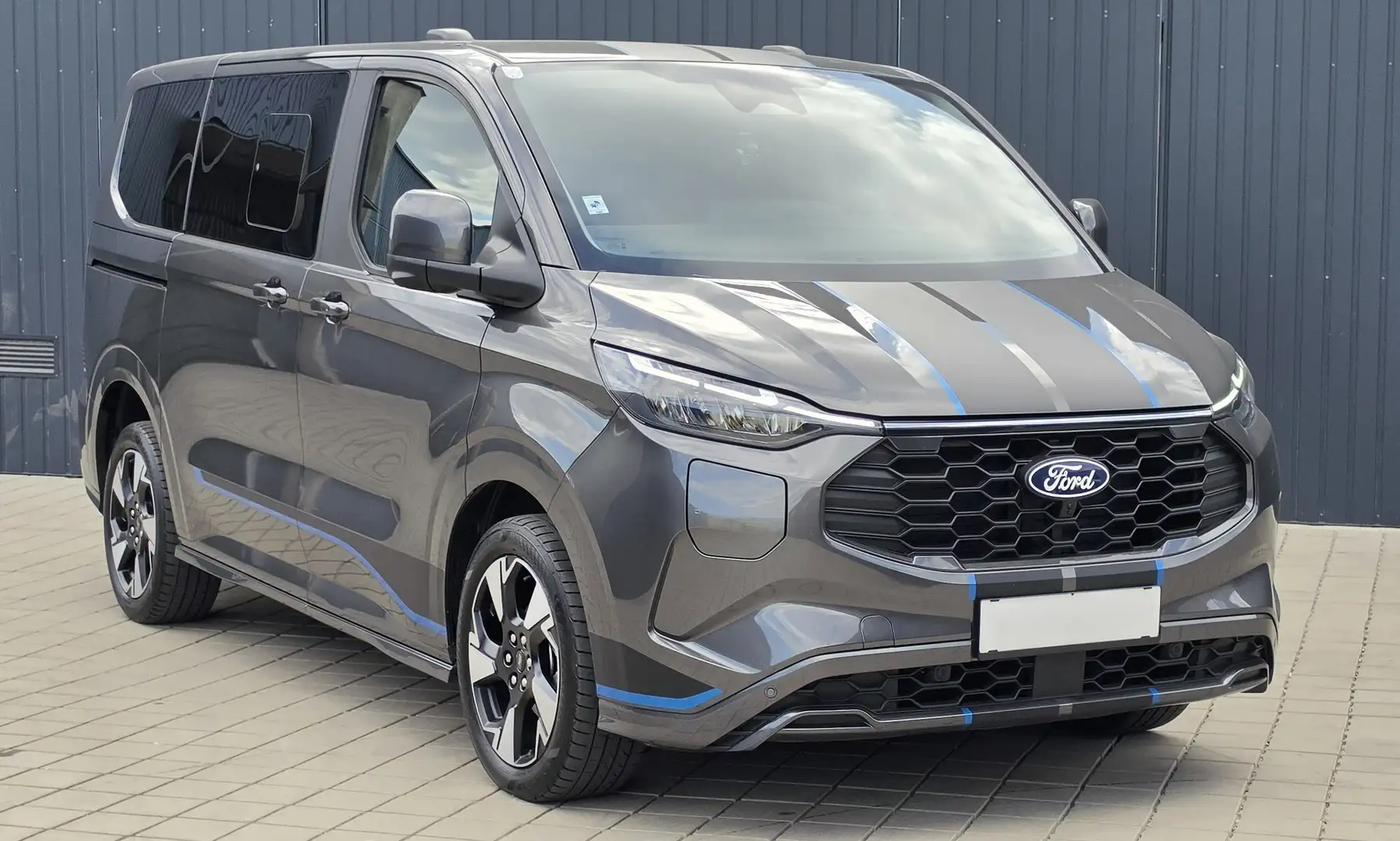 Ford Tourneo Custom Sport 340 PHEV L1 *ACC*360°Kamera*PANO*ALU Grau - 2
