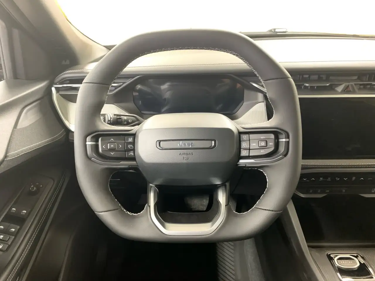 Jeep Cherokee снимка Jeep Cherokee