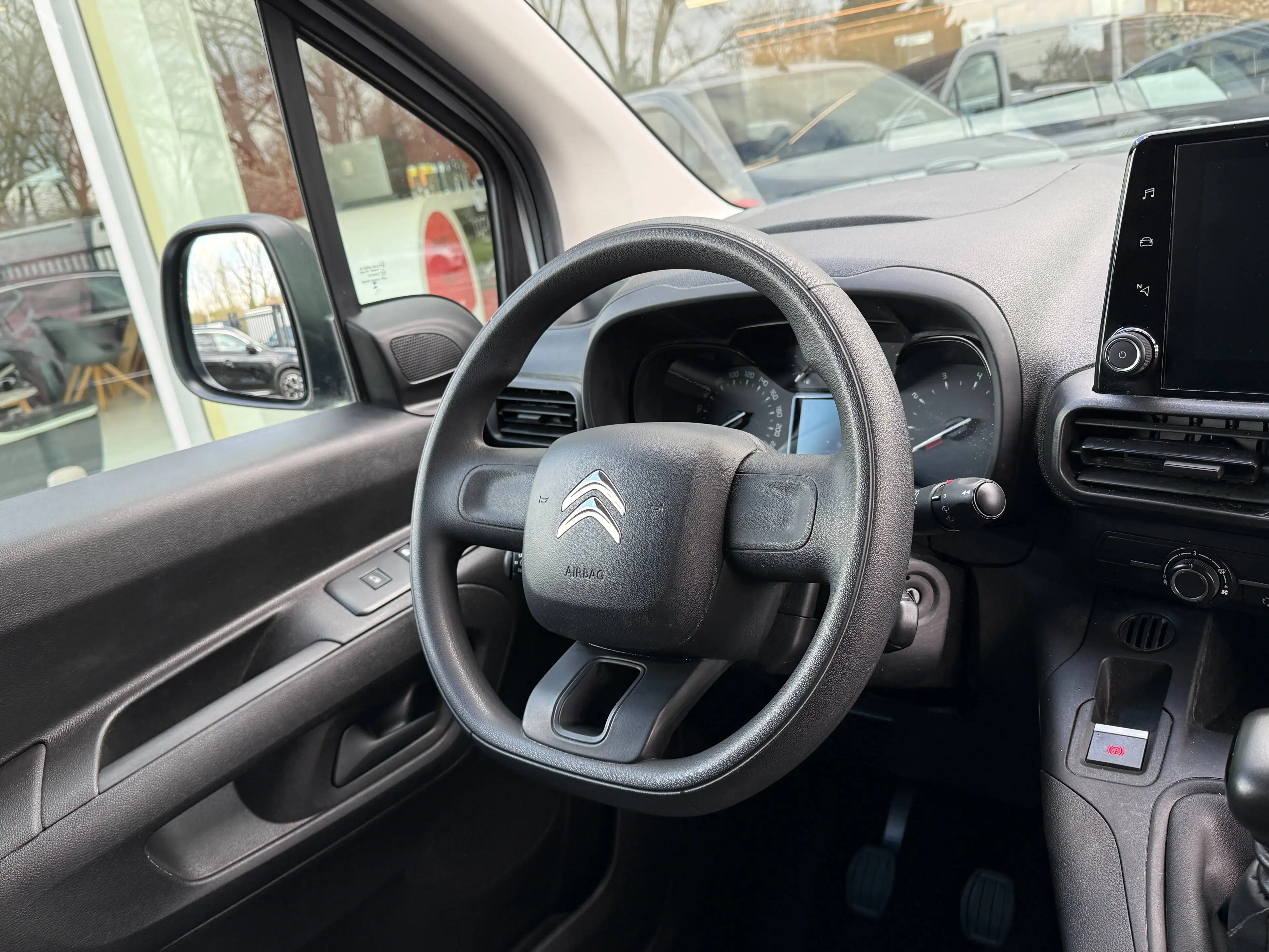 Citroen Berlingo 3ZIT / CARPLAY / PARKEERSENSOREN / AIRCO / CRUISCO — photo 17