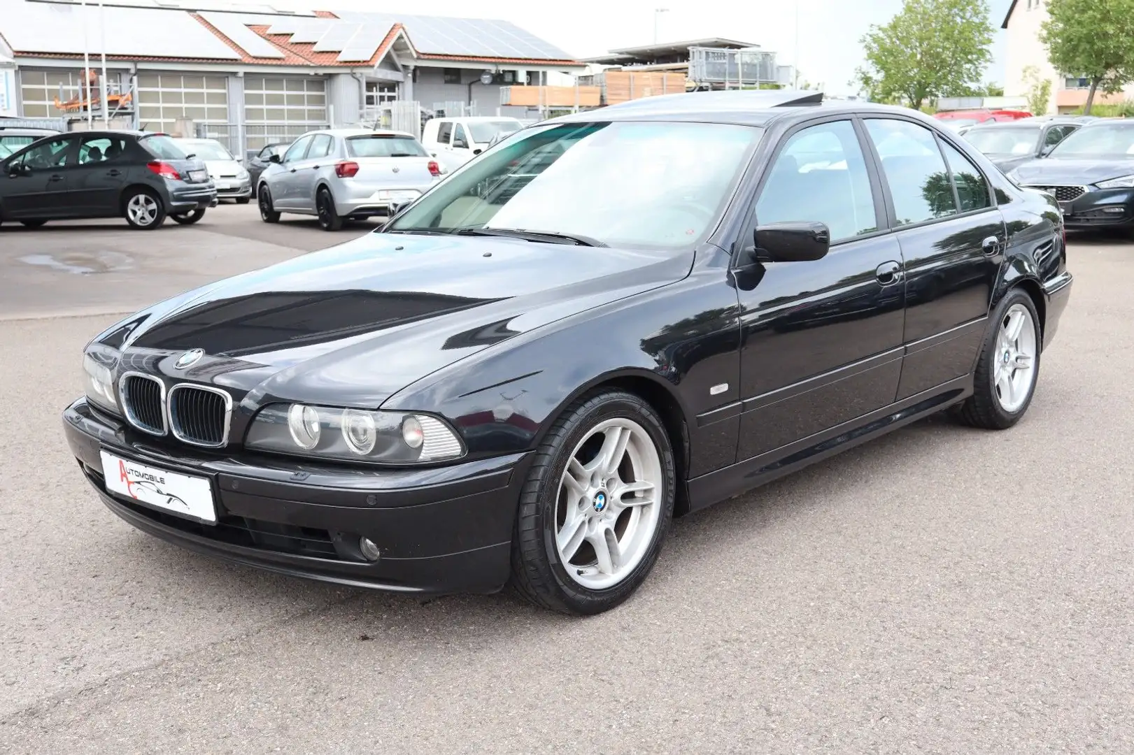 BMW 520 i Facelift TÜV_KLIMA_Schiebedach_Temp_PDC Nero - 1