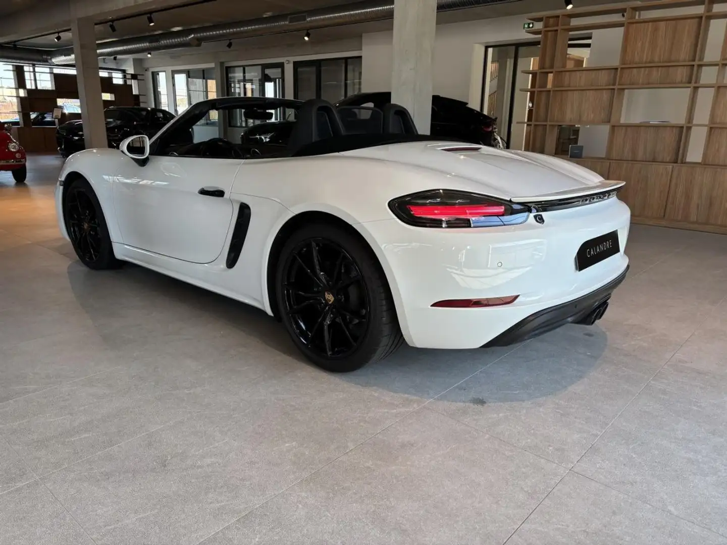 Porsche Boxster 718 Boxster 2.0i  300  CH PDK Biały - 2