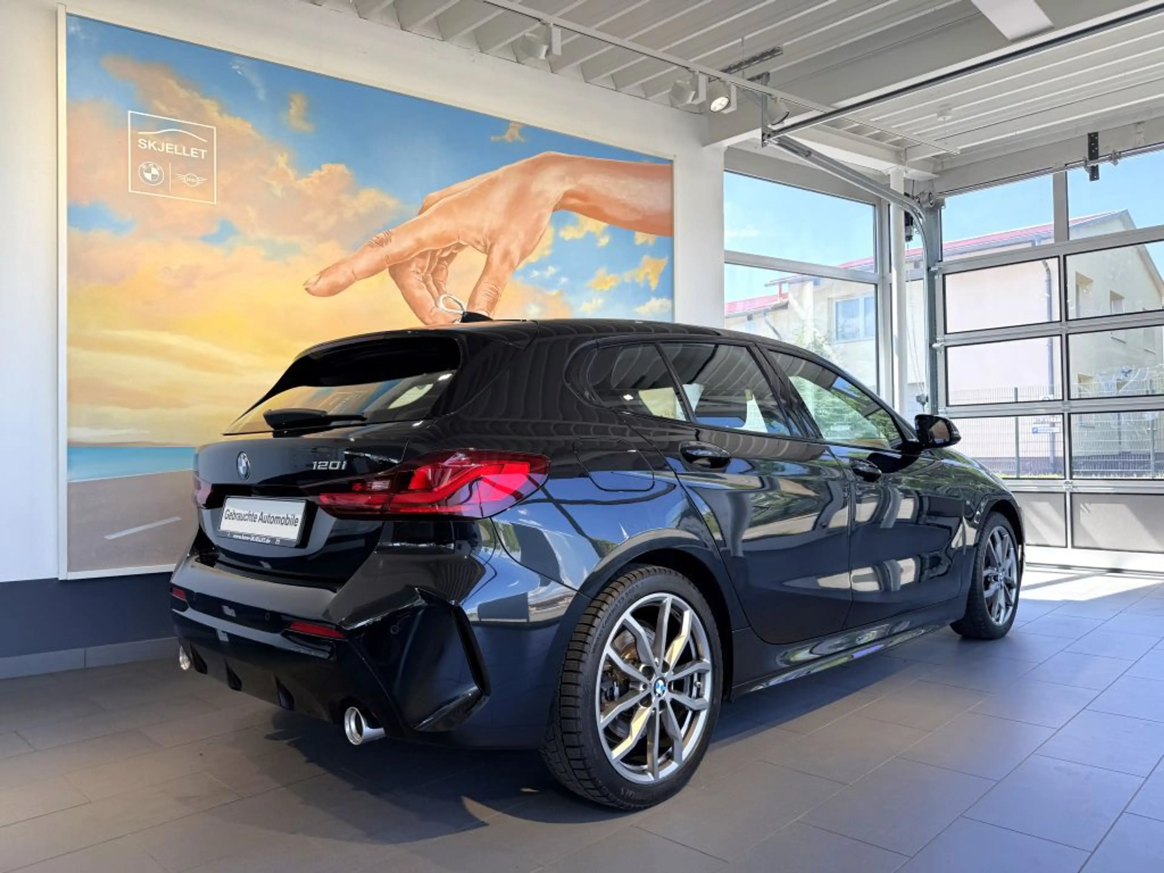 BMW 120 i M SPORT KOMF+adp.LED+HIFI+Lkrd.Hz.+TEMP+ — photo 8