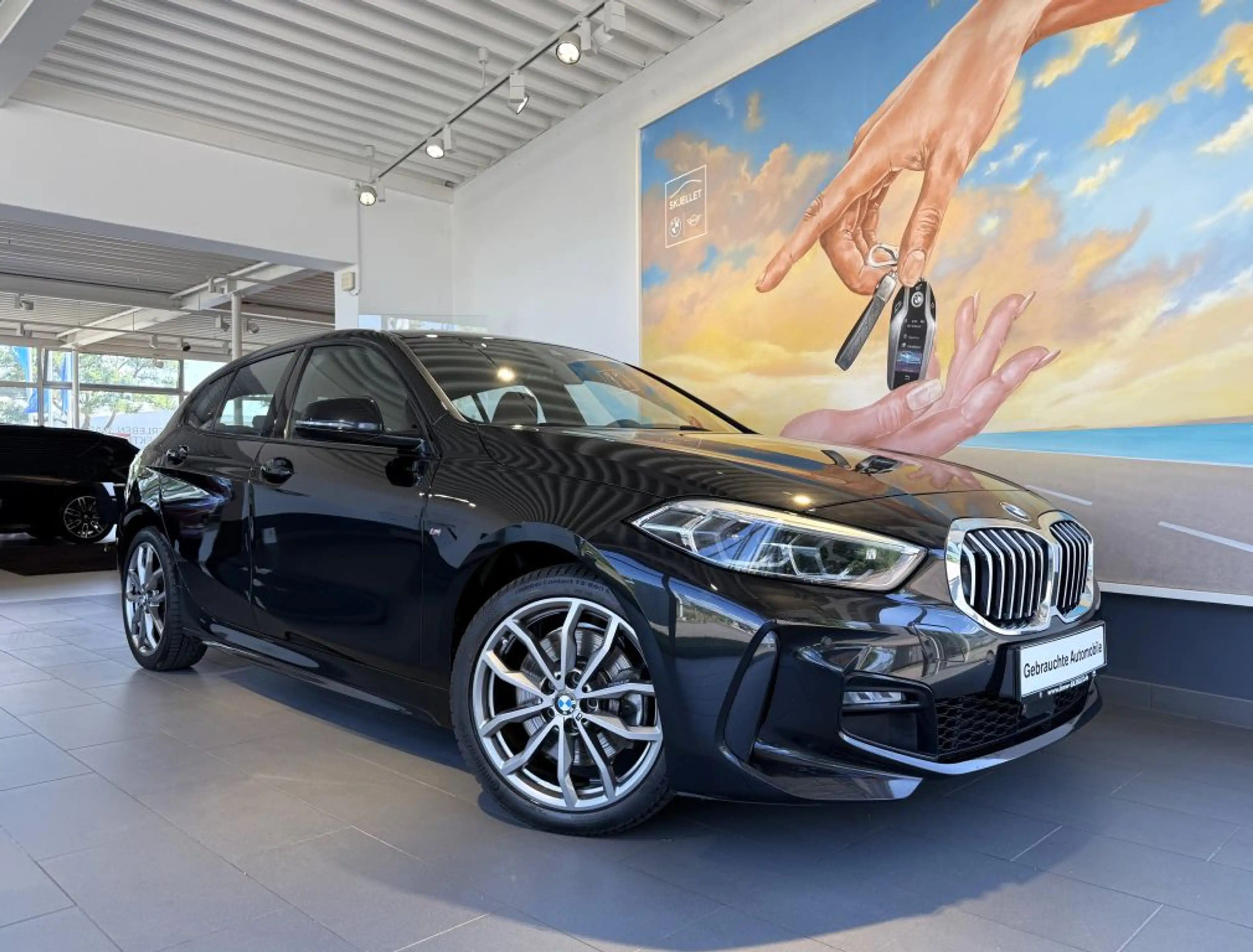BMW 120 i M SPORT KOMF+adp.LED+HIFI+Lkrd.Hz.+TEMP+ — photo 2