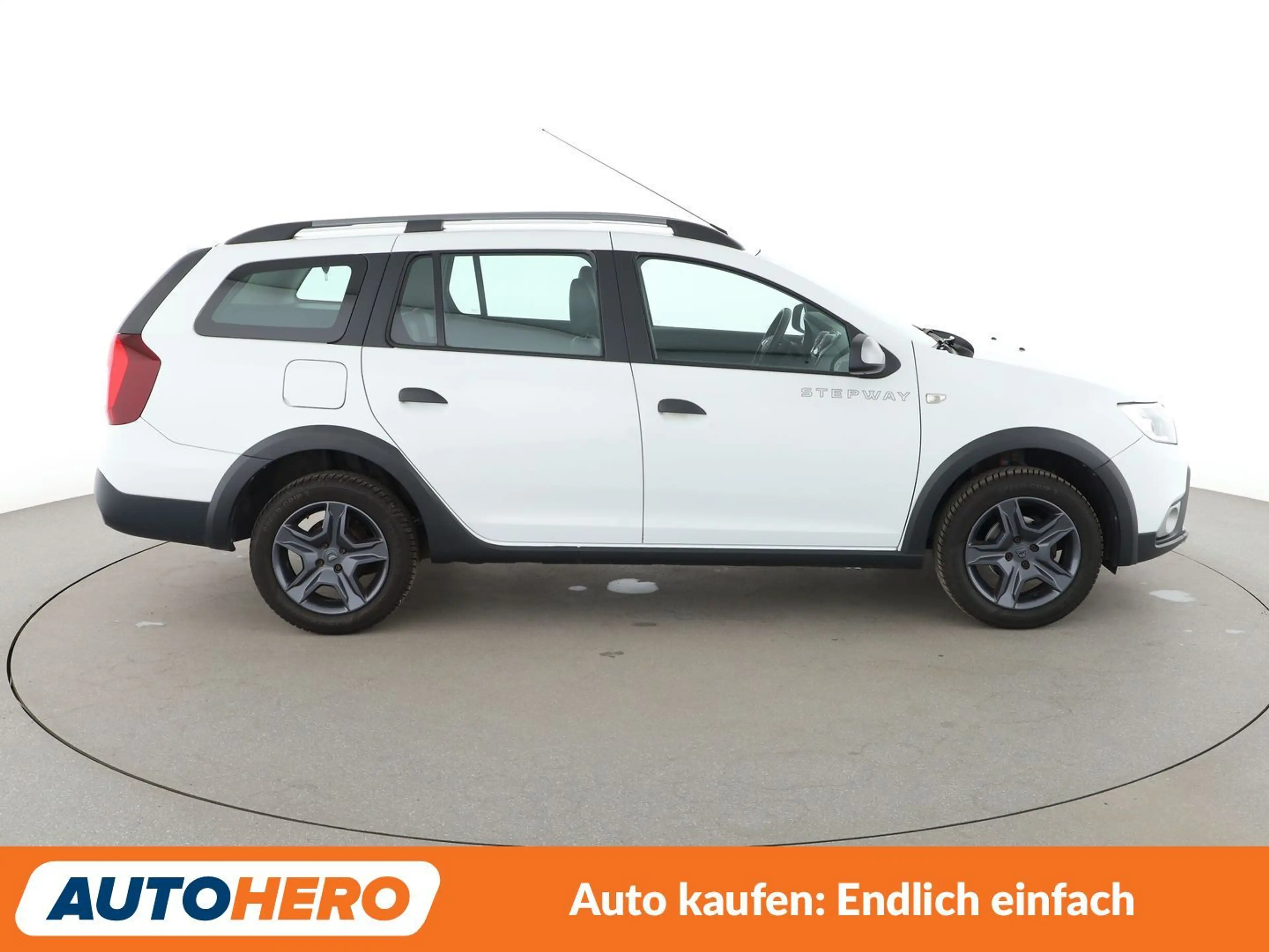 Dacia Logan 0.9 TCe Stepway Celebration *NAVI*TEMPO*PDC*KLIMA* — photo 7