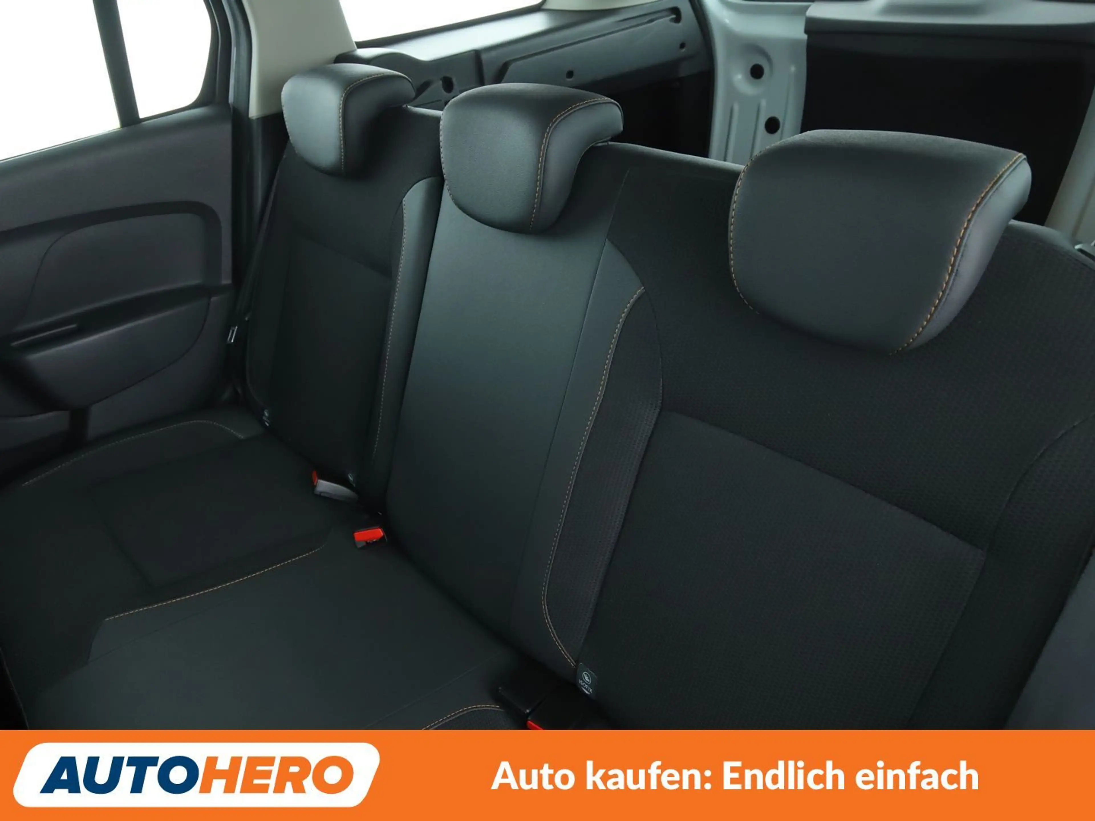 Dacia Logan 0.9 TCe Stepway Celebration *NAVI*TEMPO*PDC*KLIMA* — photo 14