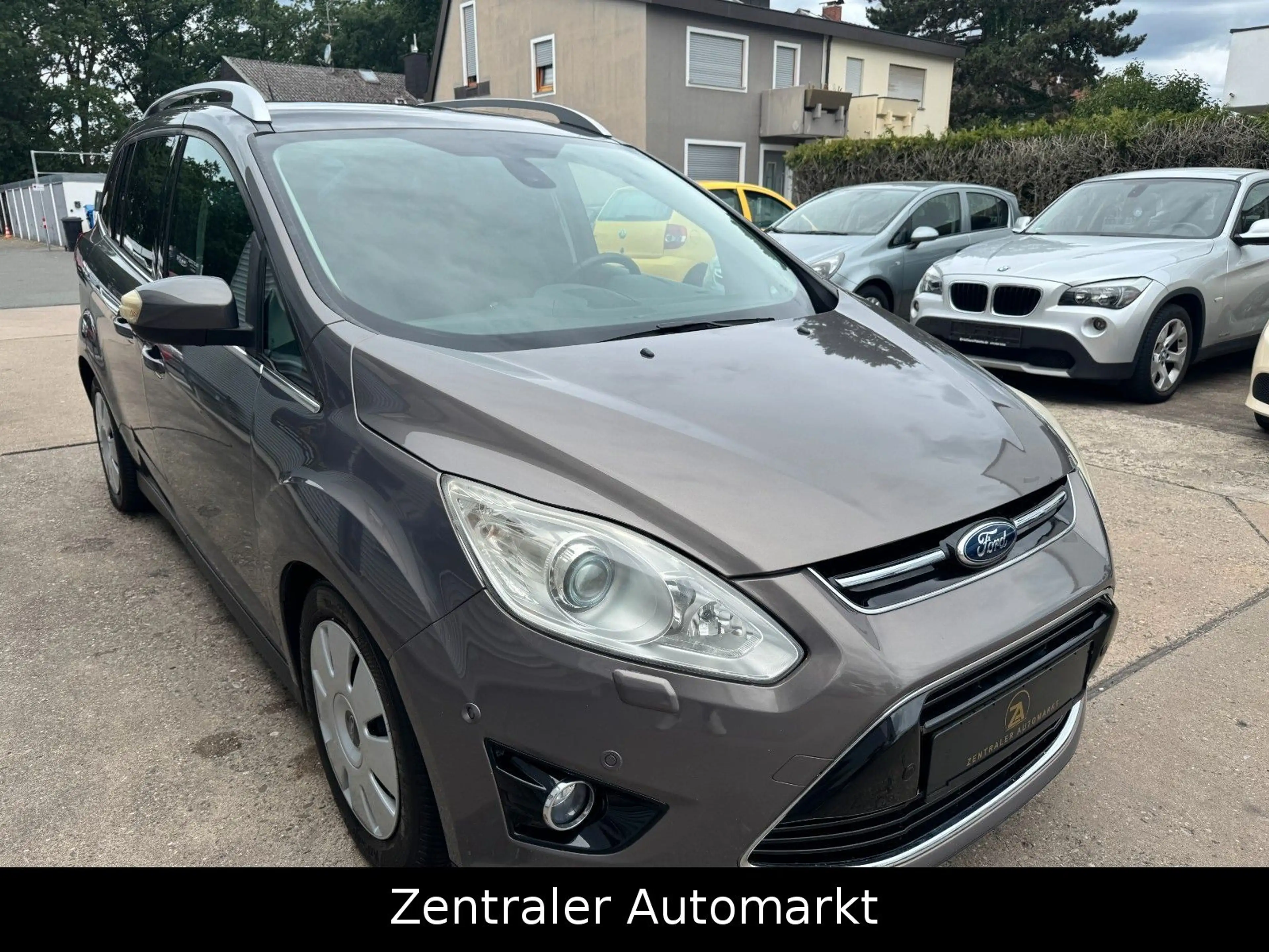 Ford Grand C-Max Titanium/Bi-Xenon/Navi/7-Sitzer — photo 3