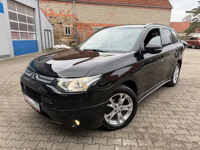 Mitsubishi Outlander 4WD aus 1Hand *7Sitzer*Xenon*Rockford*