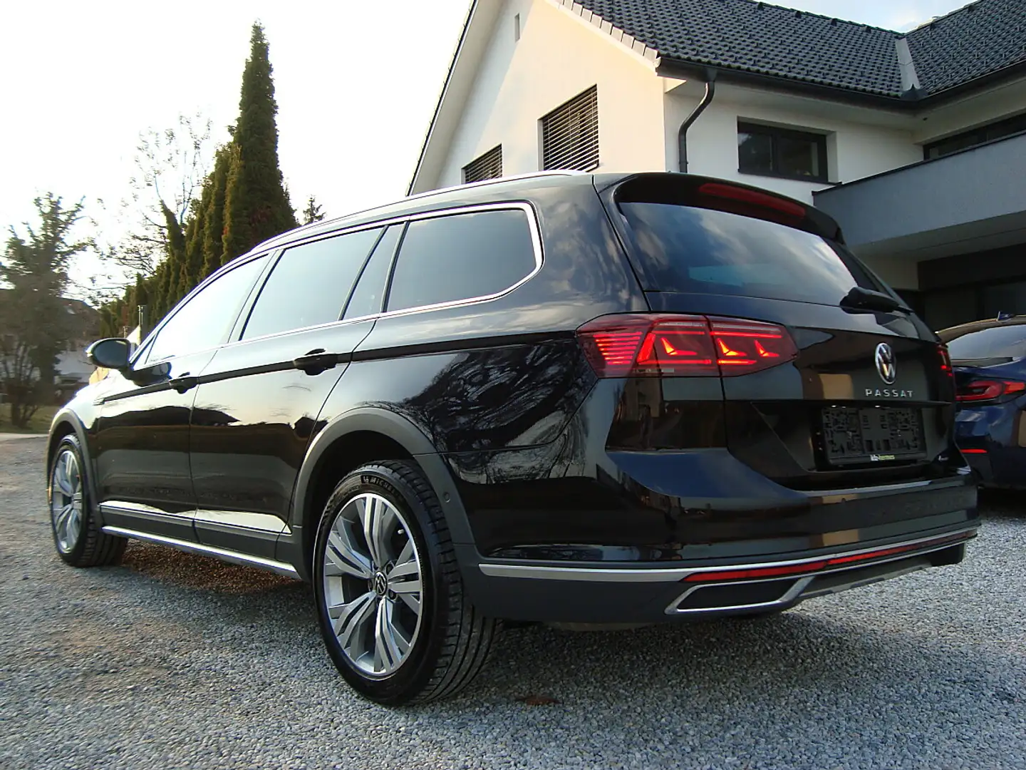 Volkswagen Passat Alltrack 4-Motion DSG 200PS Mod 23 IQ-Matrix !! Schwarz - 1