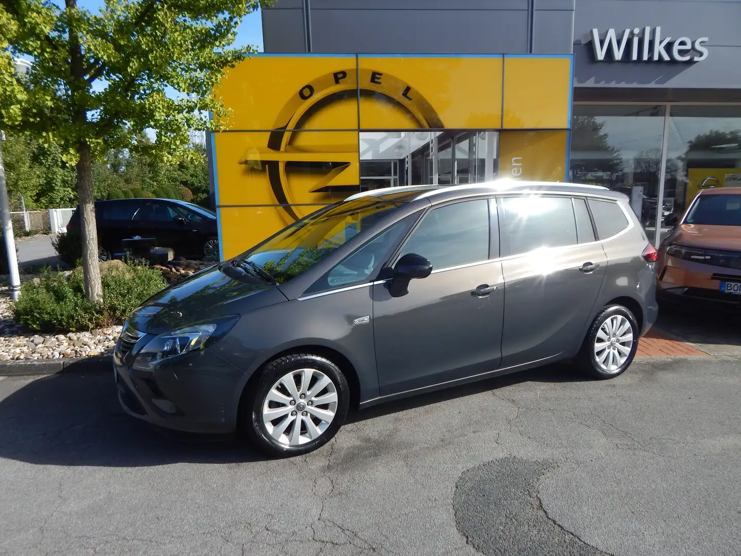 Opel Zafira Tourer Innovation *Automatik, Vollausstattung* Grigio - 1