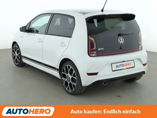 Volkswagen Up! view 4
