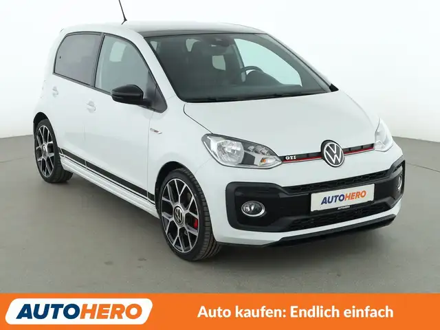 Volkswagen Up! view 8