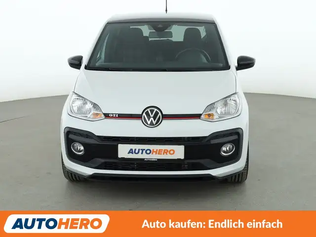 Volkswagen Up! view 9