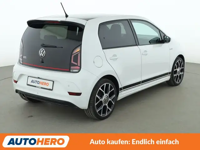 Volkswagen Up! view 6