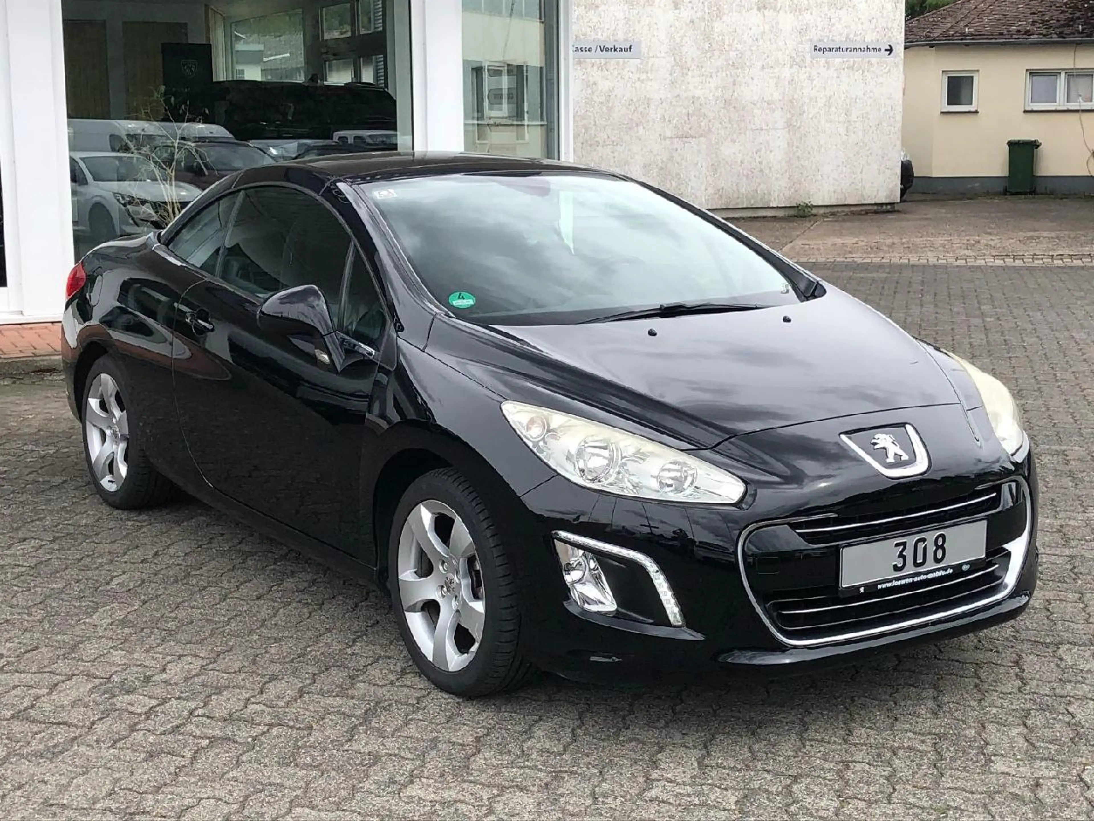 Peugeot 308 Access — photo 5