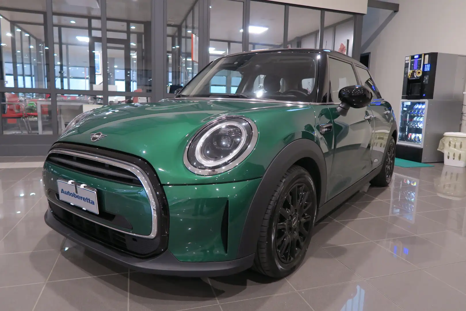 MINI Cooper Mini 5p 1.5 Camden auto 136CV Verde - 1