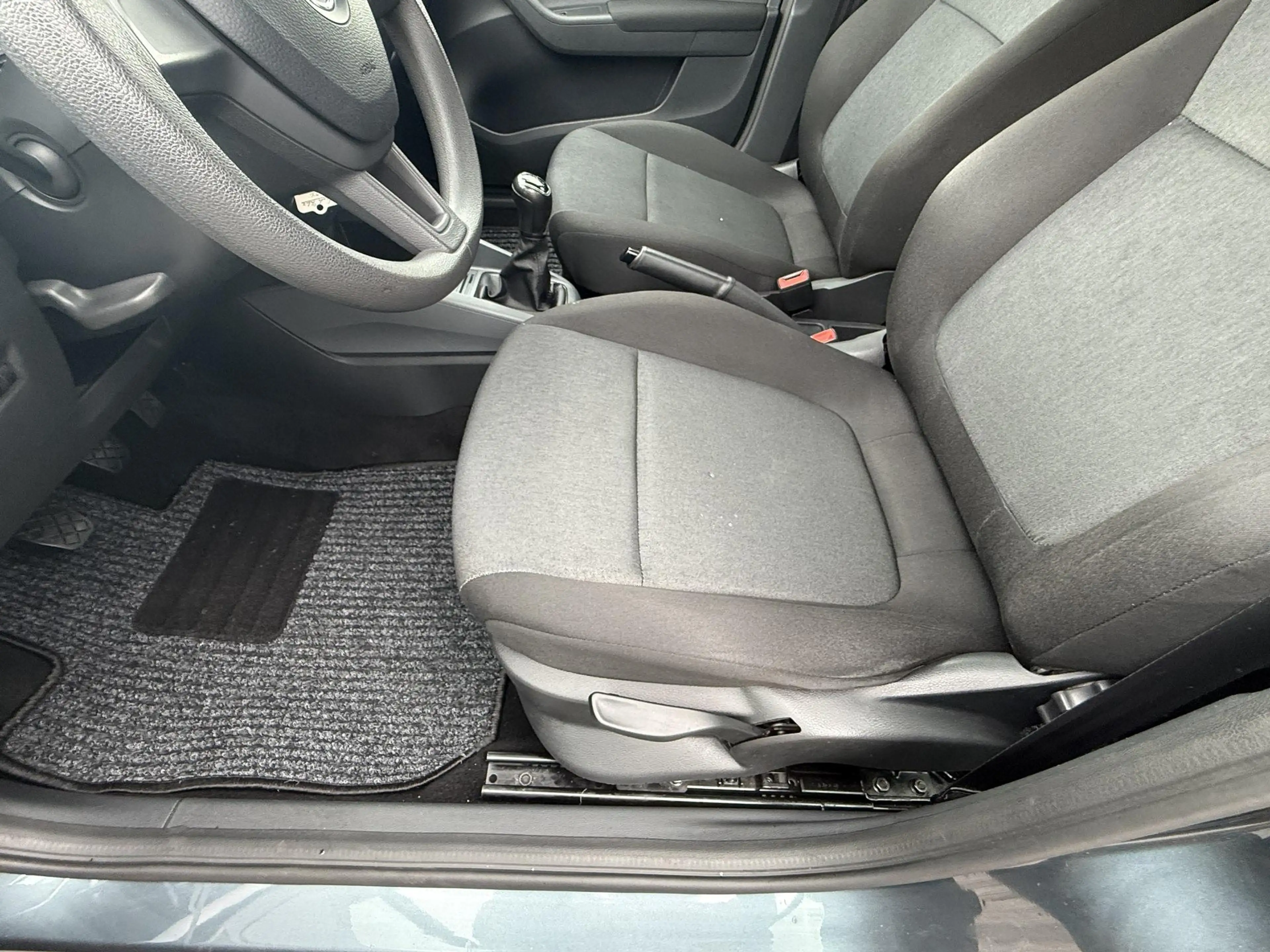 Skoda Fabia 1.2 TSI Klima-4 Season, RD/AUX/USB/SD-Slot- Blu... — photo 15