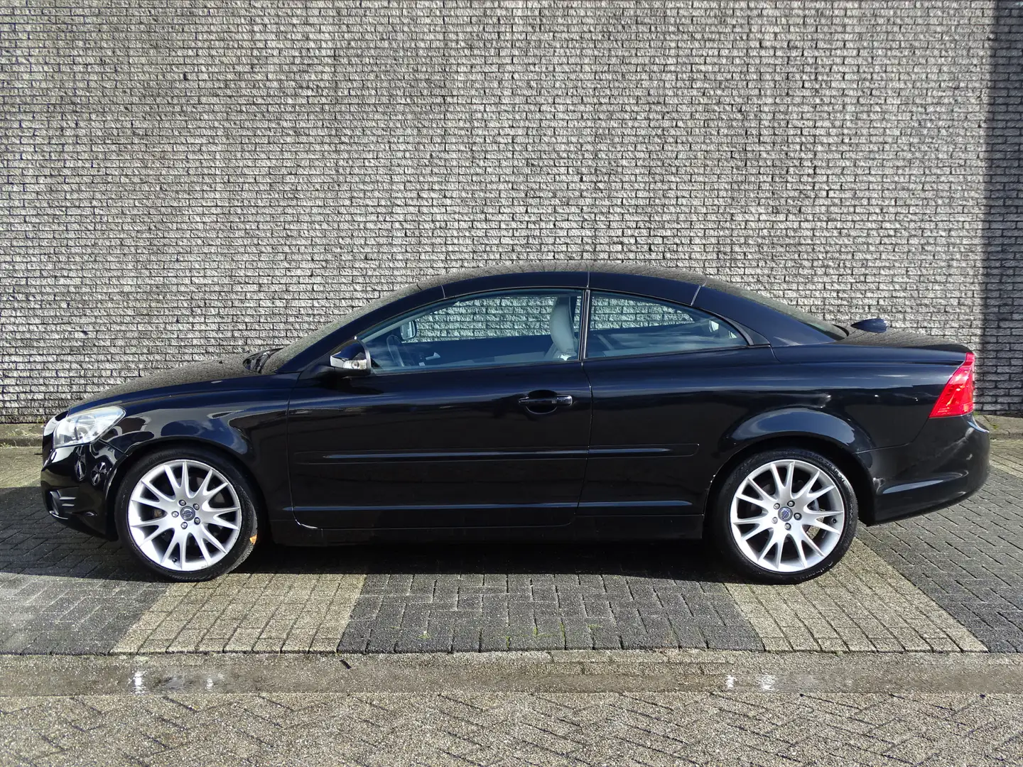 Volvo C70 Convertible 2.4i Summum | Keyless | YOUNGTIMER Noir - 2