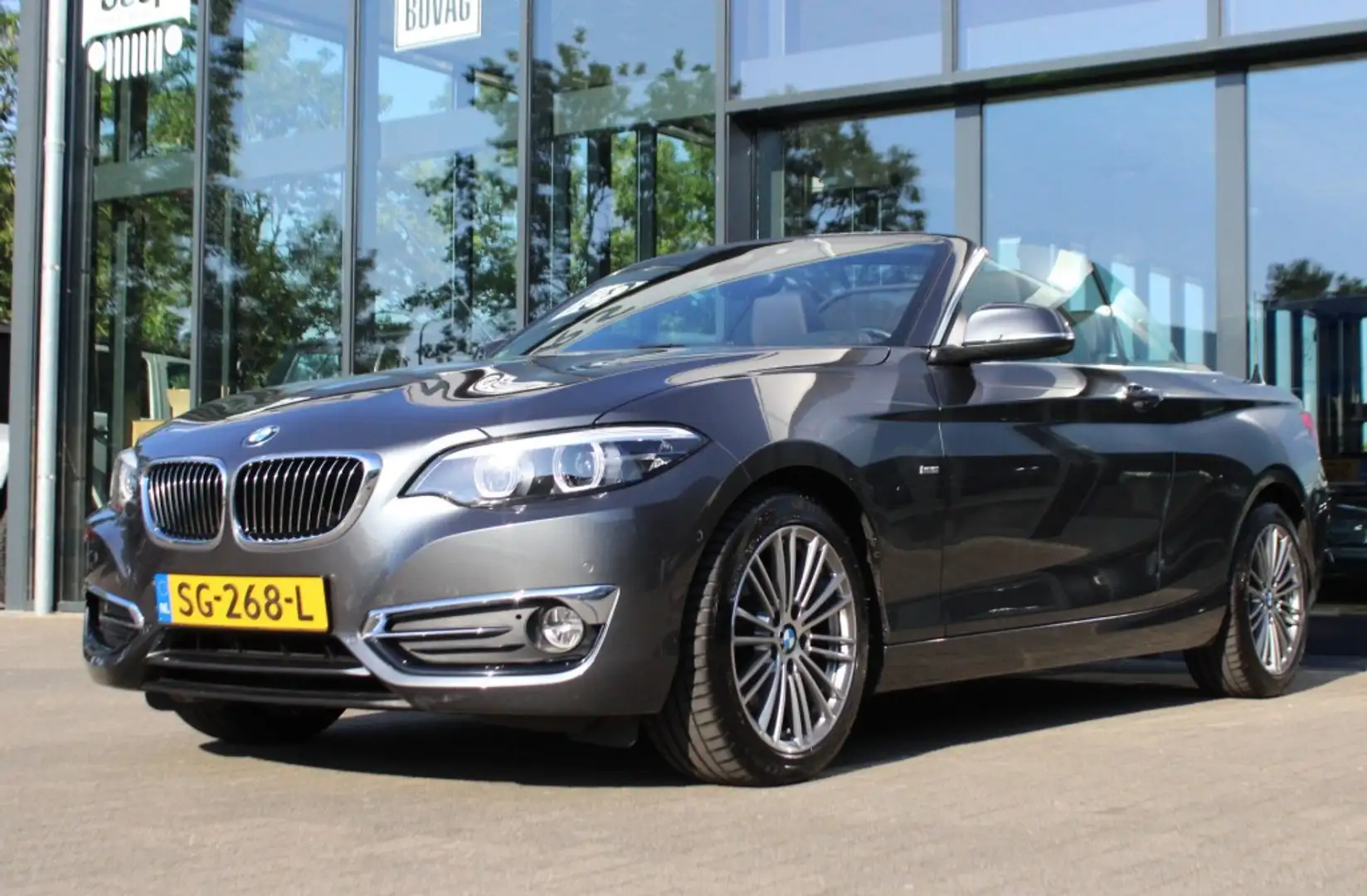 BMW 220 220I High Executive Automaat Luxury Line Grijs - 1