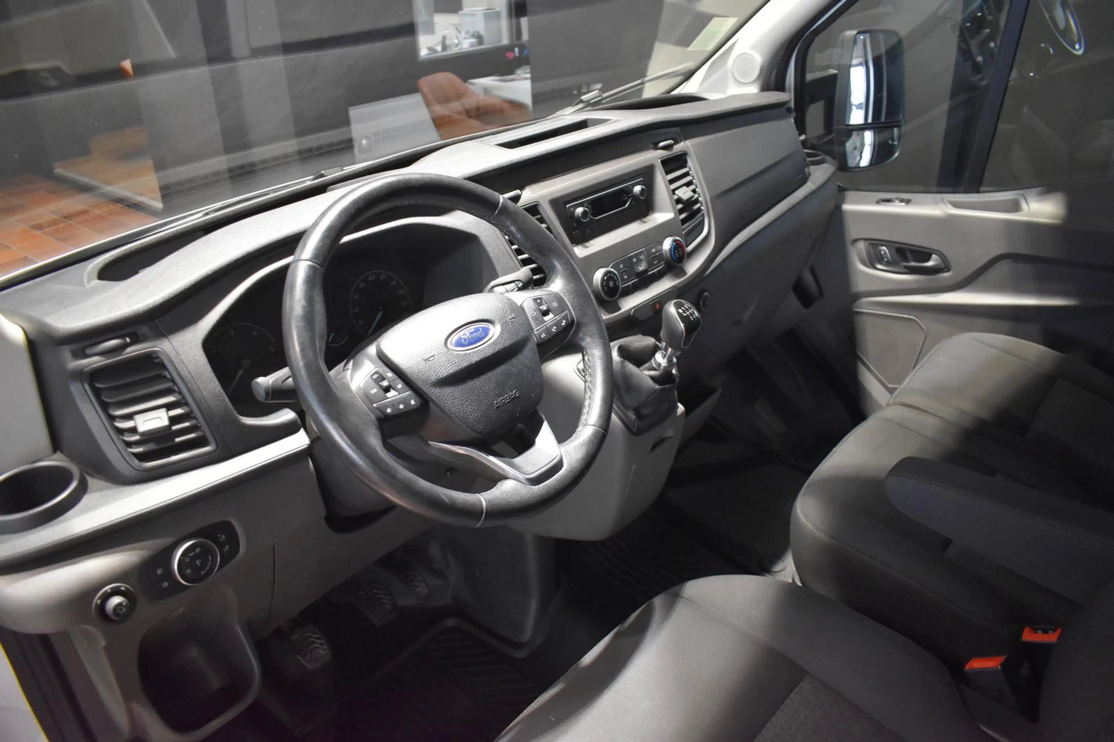 Ford Transit 350 4X4 ALLRAD L2 DOKA AHK3,5T STANDHEIZUNG GRA/TE — photo 15