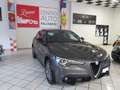 Alfa Romeo Stelvio Stelvio 2.2 t Executive rwd 190cv auto * Gris - thumbnail 3