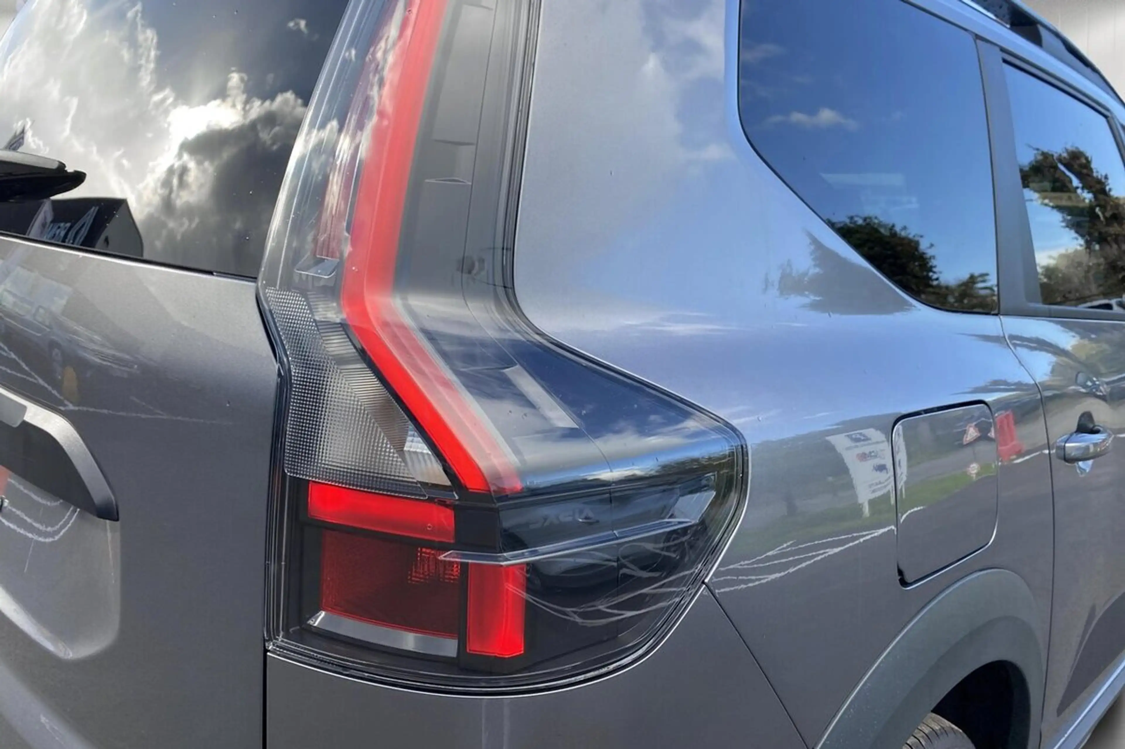 Dacia Jogger Expression TCe 110 5PL PDC,Camera ar, Apple Car... — photo 10