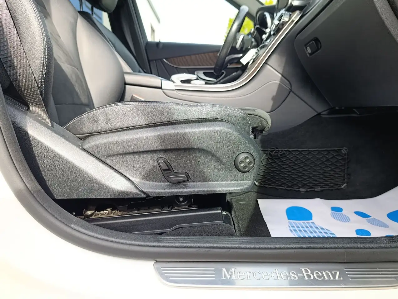 2017 Mercedes-Benz GLC 250 AMG Exclusive 4Matic LED Navi Leder SHZ, photograph 12