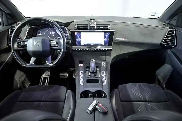 DS 7 Crossback 2021, foto 8
