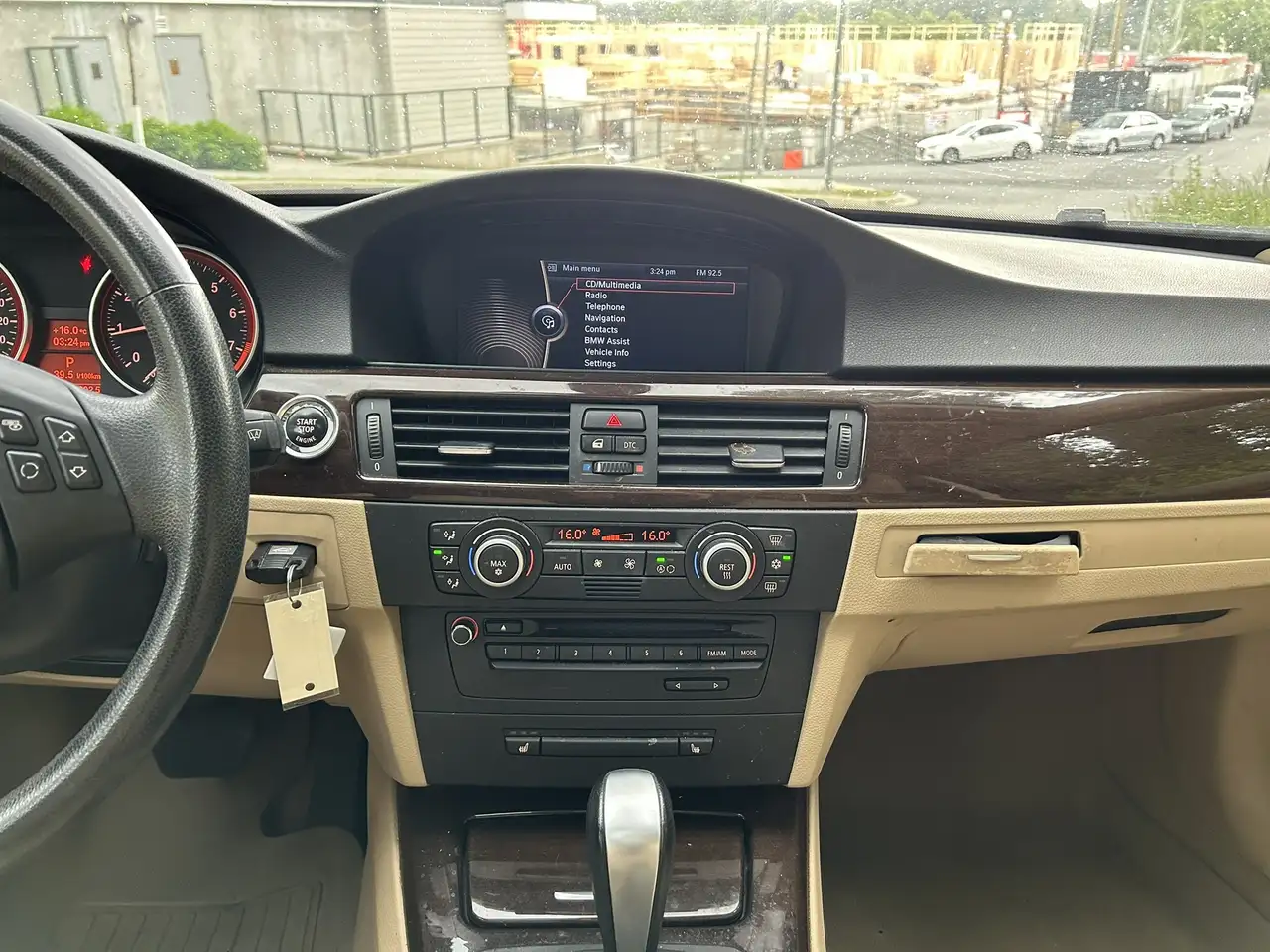 BMW 3 Series снимка BMW 3 Series