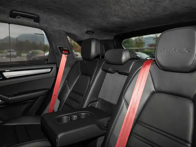 Porsche Cayenne Turbo S E-Hybrid III Ansicht 23