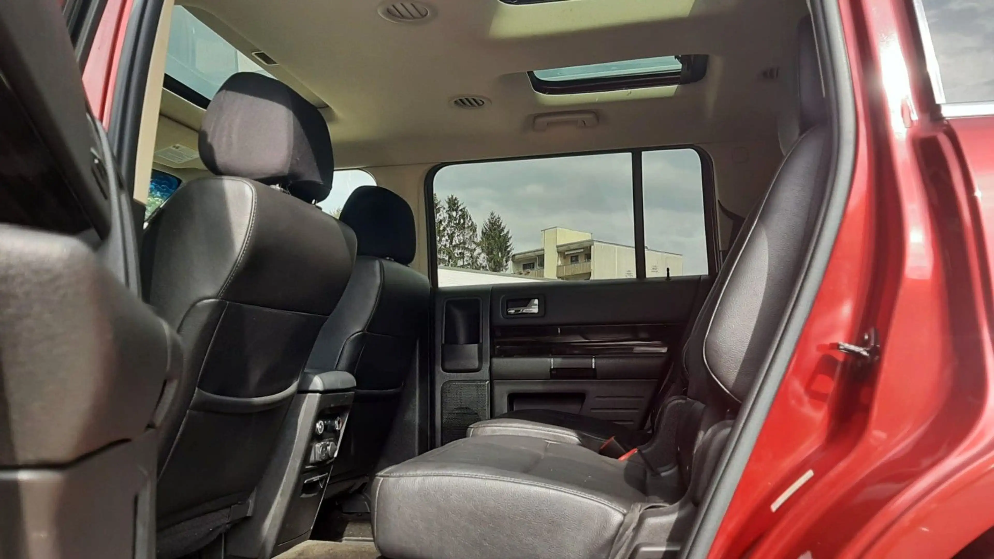 Ford Flex *6 Sitze*Navi*Leder*Kamera*PDC* AWD — photo 11