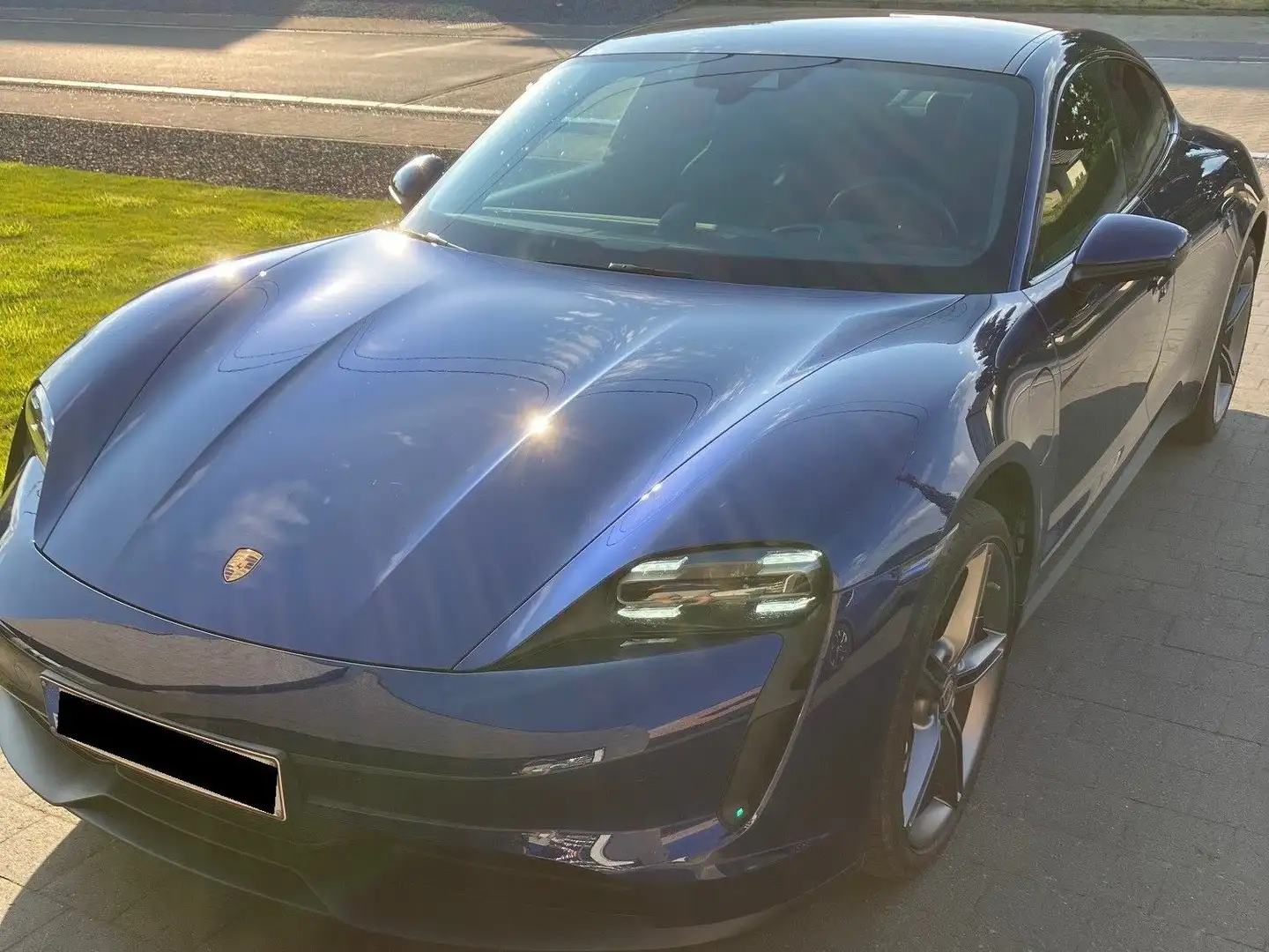 Porsche Taycan 4s | SportChrono | Glassroof |Bose| 360° Camera Blauw - 1