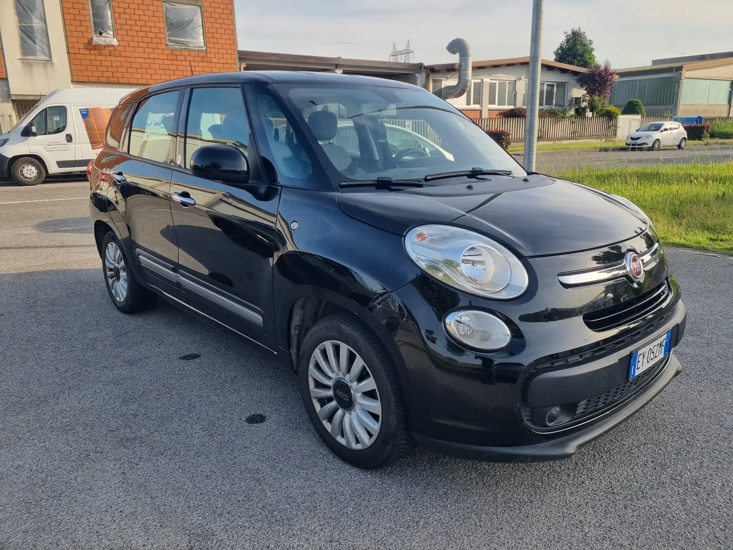 Fiat 500L 500L Living 1.6 mjt Lounge 105cv Nero - 1