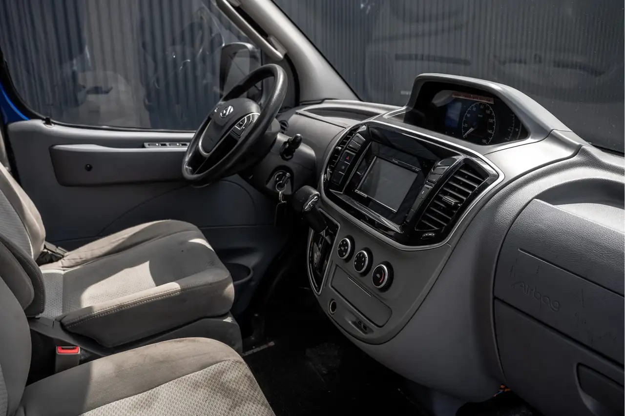 Maxus EV80 2021