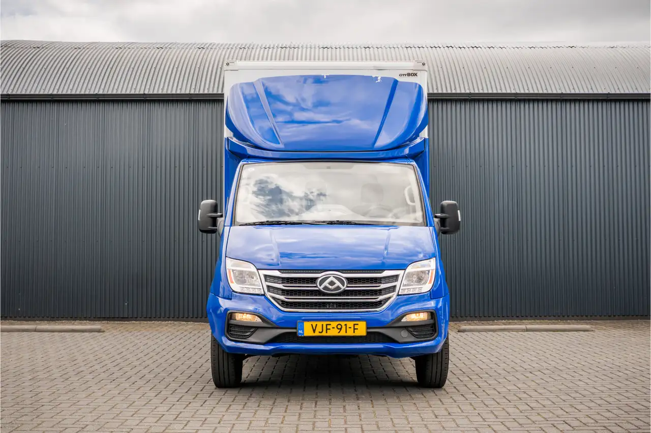 Maxus EV80 2021